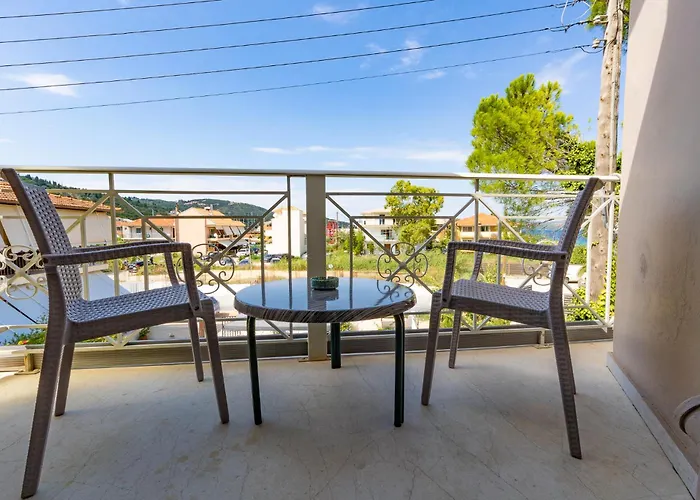 Bed & Breakfast Sailing Club Nikiana