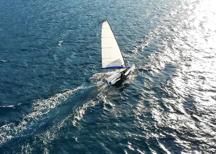 Bed & Breakfast Sailing Club 3*