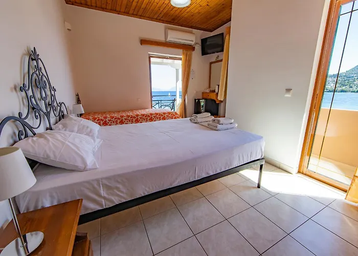 Bed and Breakfast Sailing Club 3*