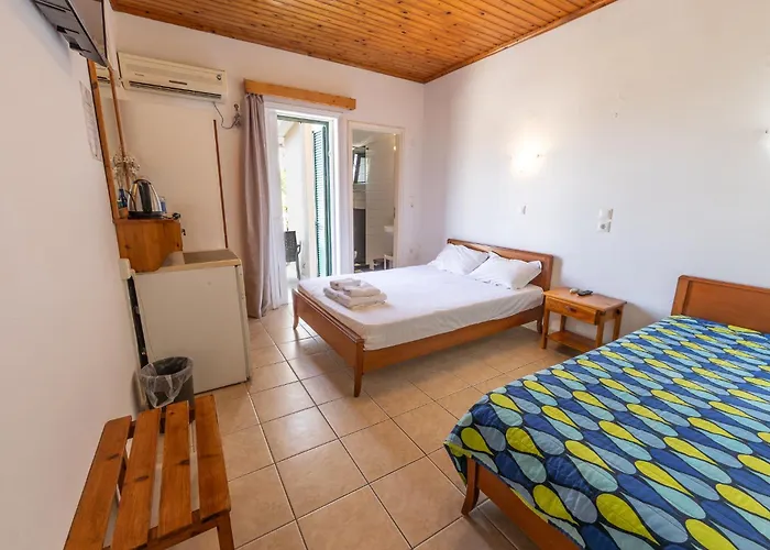 Bed and Breakfast Sailing Club 3*